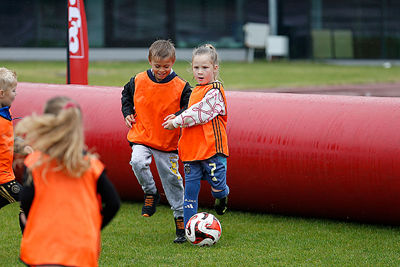 Stevig maar fair duel om de bal. © De Brouwer
