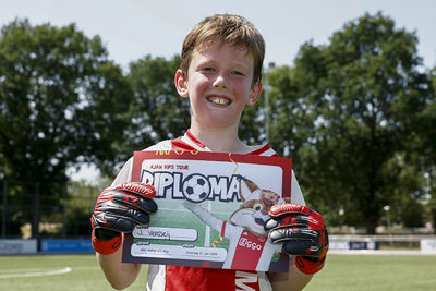 Met een mooi diploma op zak weer naar huis. © Pro Shots